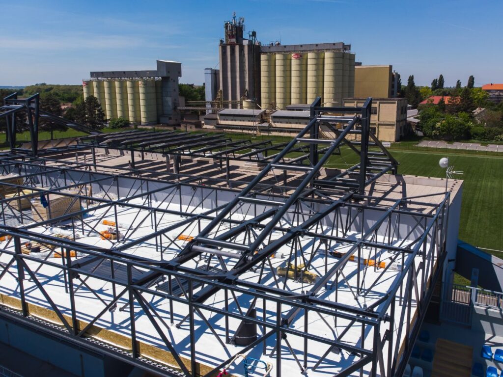 Gradski stadion Beli Manastir – čelična konstrukcija krovišta tribina